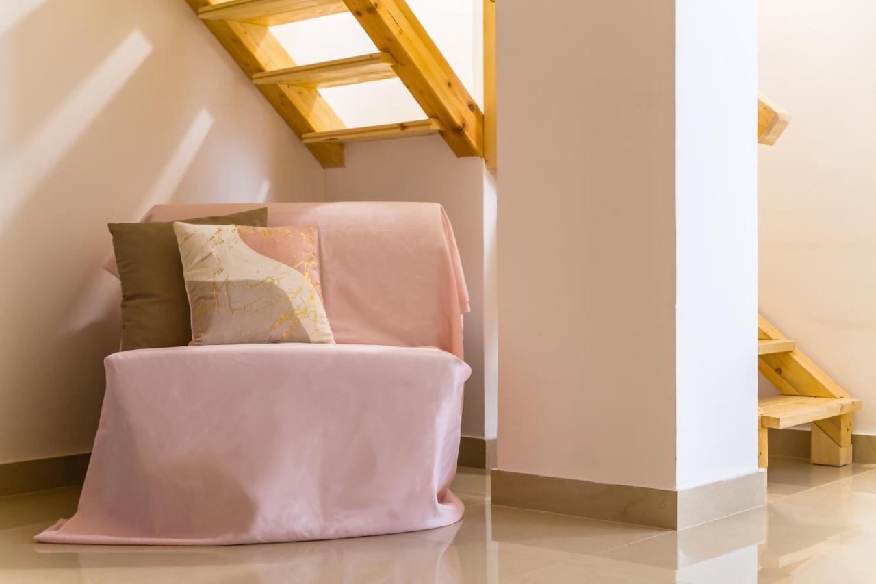 Naiva Apartment Наполи Екстериор снимка