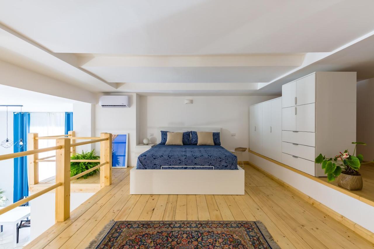 Naiva Apartment Наполи Екстериор снимка