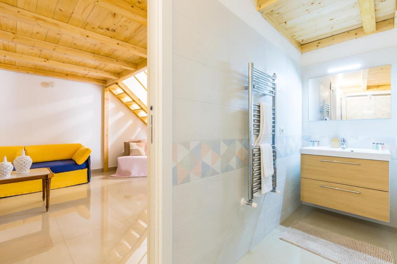 Naiva Apartment Наполи Екстериор снимка